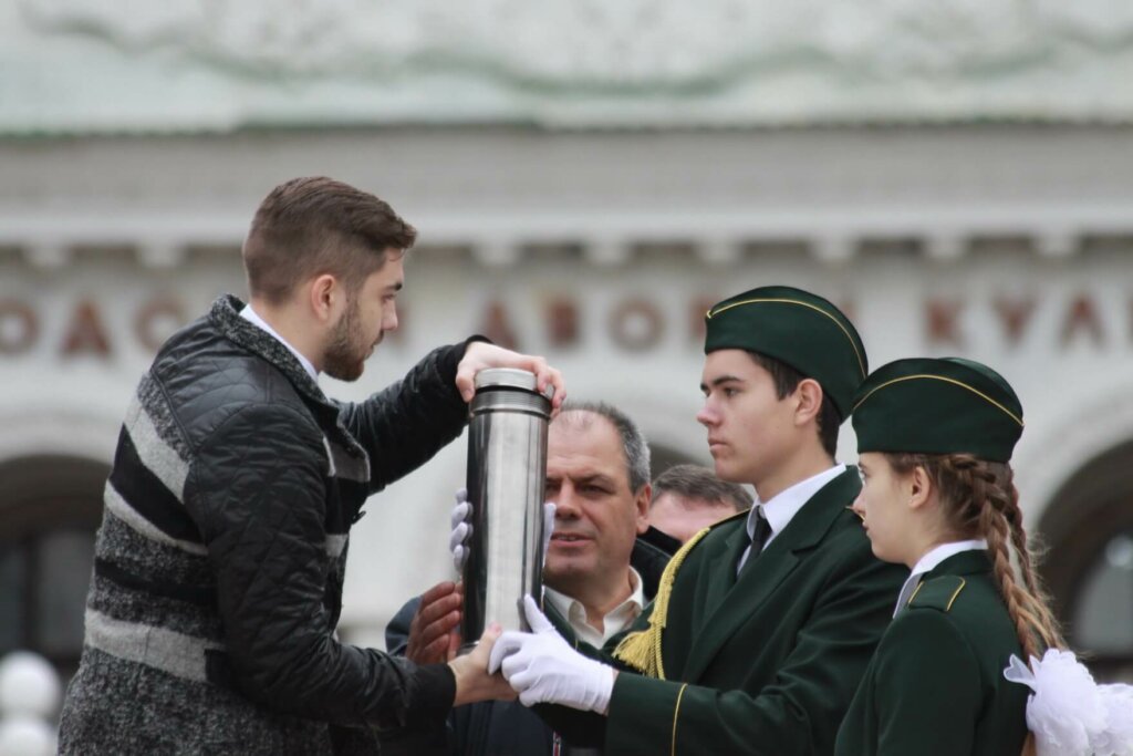 Історичну подію засвідчуємо