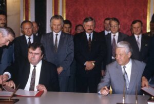 ХТО КОМУ ВИНЕН:  Росія – РМ чи Молдова – РФ?