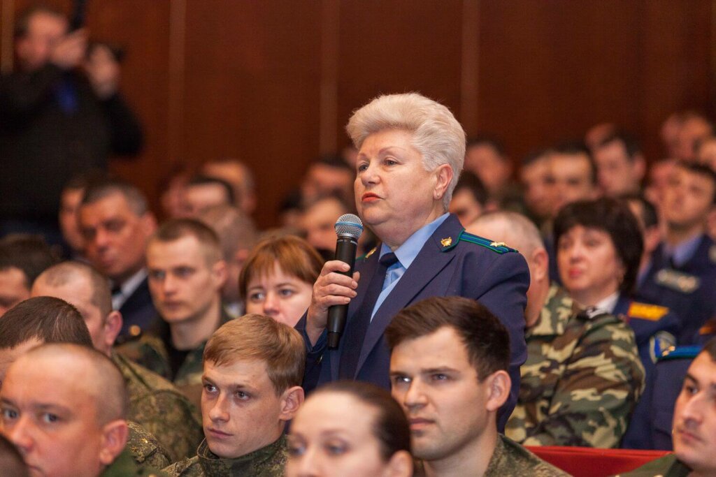 Що турбує силовиків?