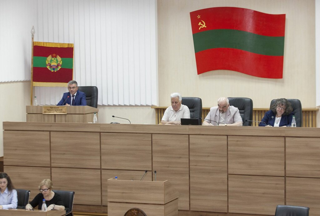 Курс на незалежність республіки триває