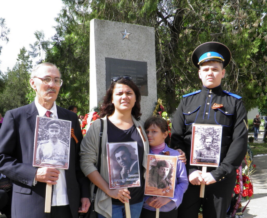 Сьогодні ми вам кажемо спасибі за життя, Спасибі за майбутнє і минуле!
