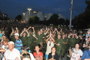 Армія проти наркотиків!