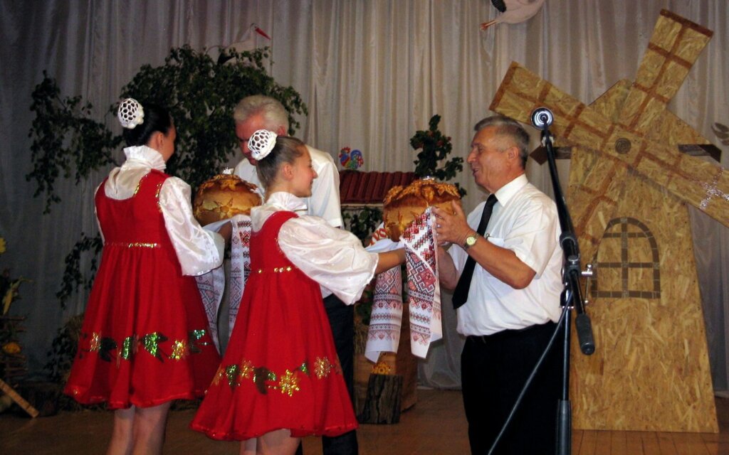 Хвала рукам, що виростили хліб