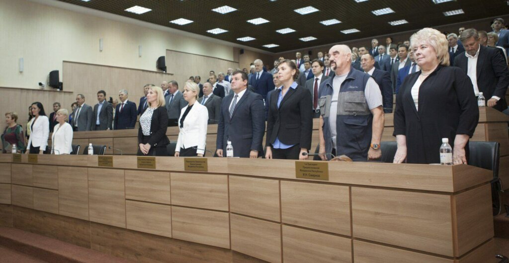 Вони працюють для людей