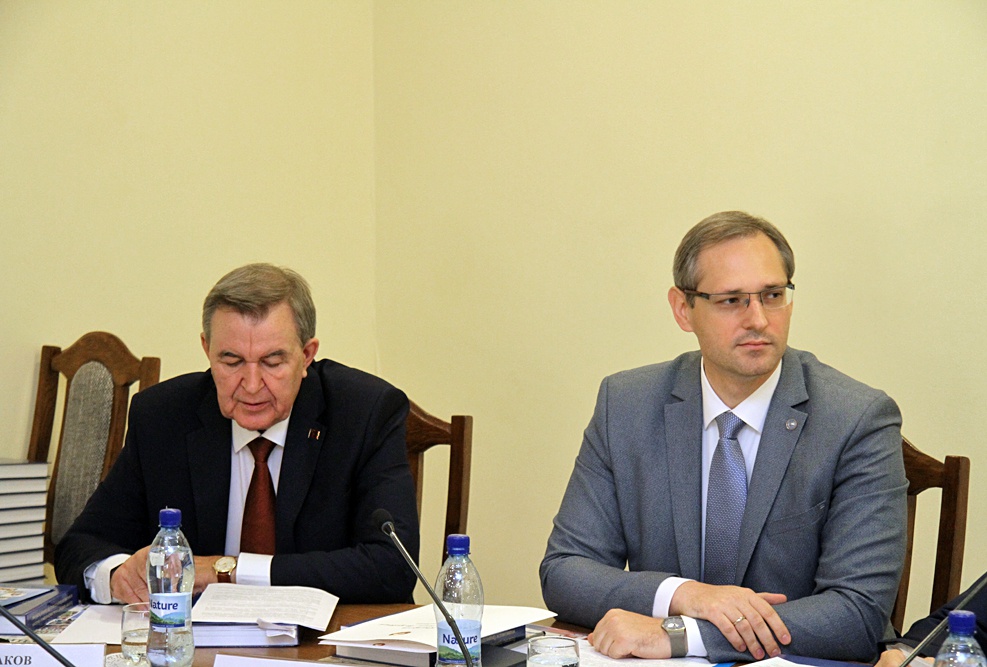Прокладаючи шлях до визнання
