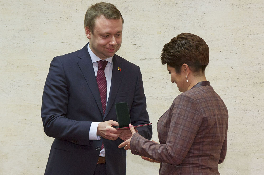 Стабільний банк – надійний партнер держави
