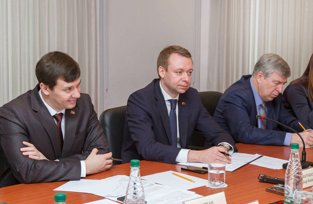 Уважно вислухати й почути