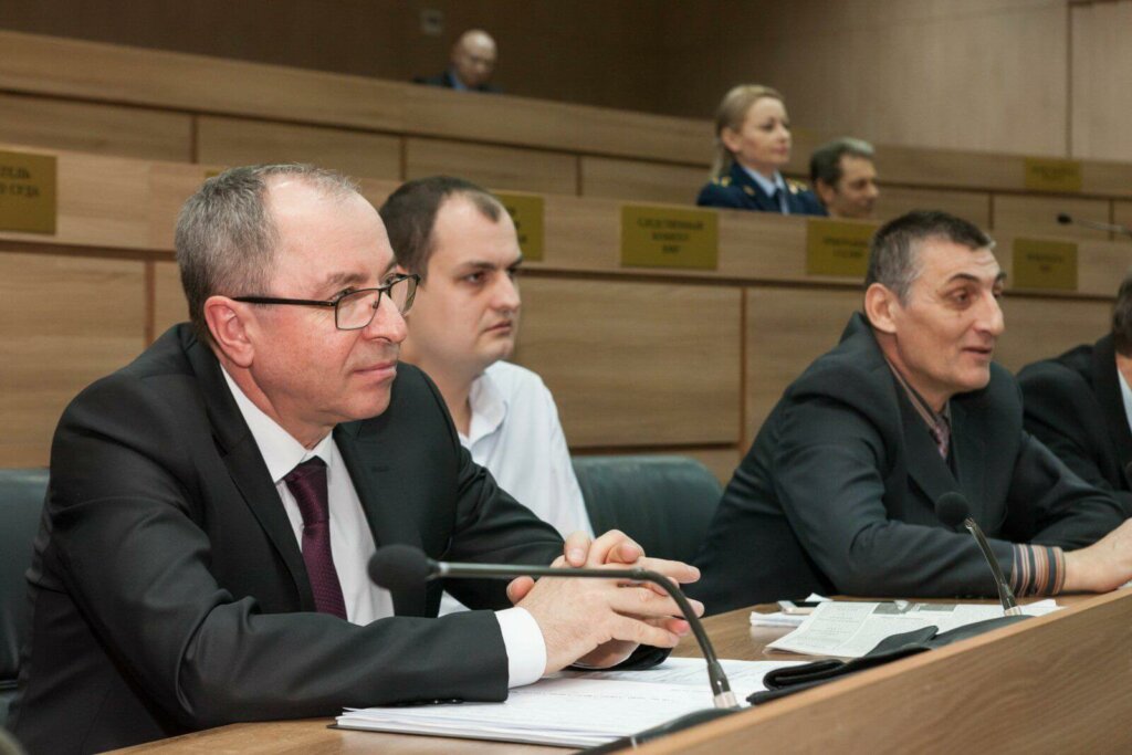 Діяльність судової гілки влади в полі зору перших депутатів