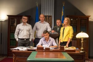 В. Зеленський помітно зміцнив своє лідерство