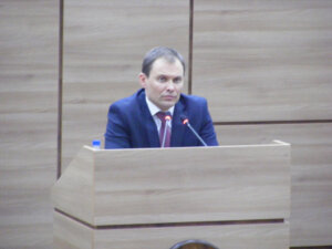 Діалог між владою і громадськістю триває