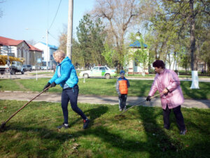 Кам’янчани працюють над створенням скверу Героїв