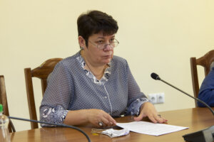 Послаблення відбуваються, але дозовано