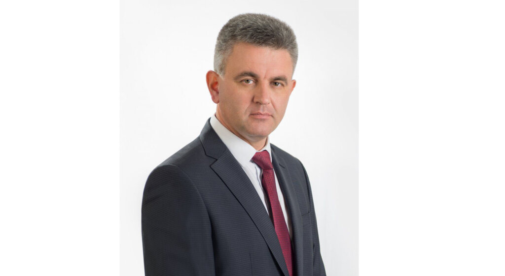 Шановні представники  старшого покоління, ветерани  війни, праці та Збройних сил!