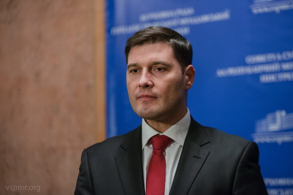 Підтримка населення з боку депутатів триває