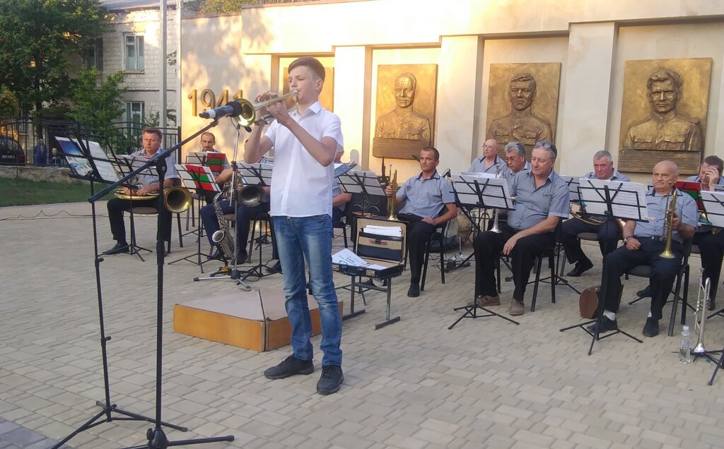 Щире служіння музиці