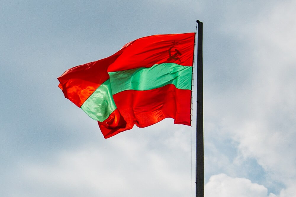 АТРИБУТ ДЕРЖАВНОСТІ, або Першопроходці,  які торують  нові шляхи