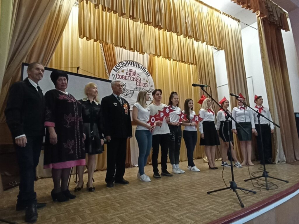 Брейн-ринг у клубі «Ветеран» або Декада молоді стартувала