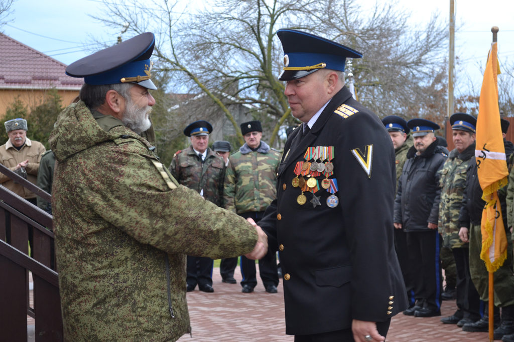 Душу – Богу, серце – людям, життя – Вітчизні, честь – нікому!