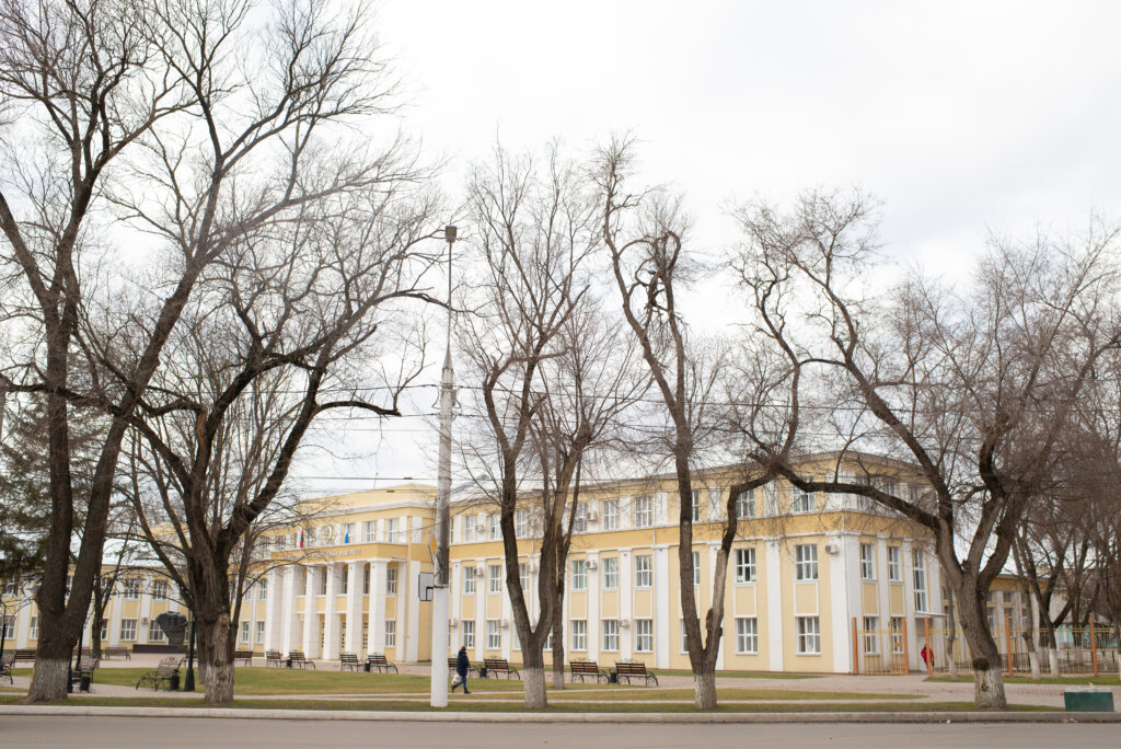 Від сесії до сесії…