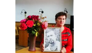 Поряд з нами жив  талановитий і яскравий поет