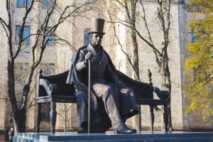Славетному роду не буде переводу