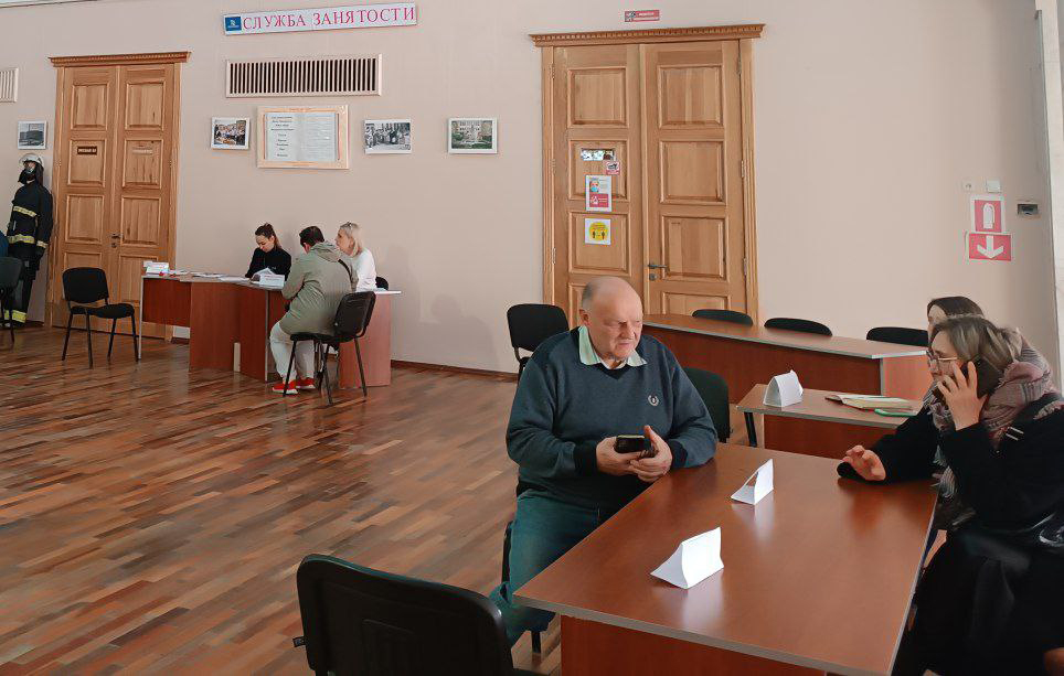 Для тих, хто в пошуках роботи