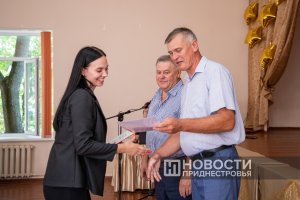 Перший випуск  спеціалістів УОР