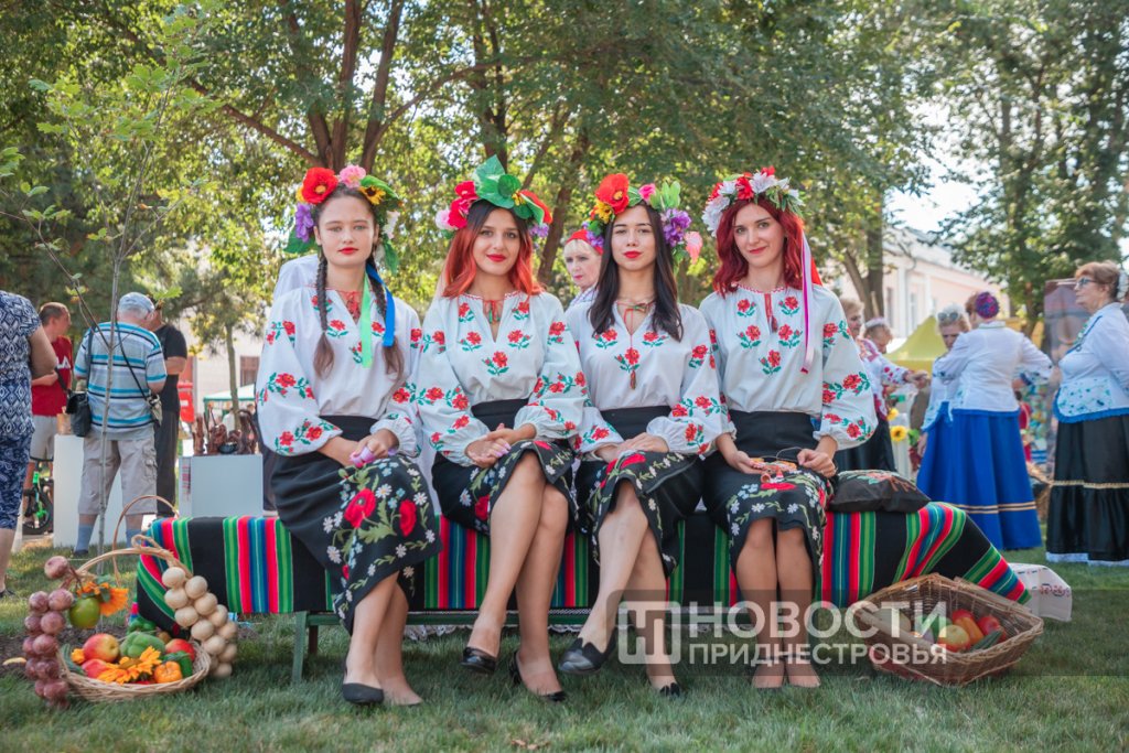 Свiтле свято в сонячному краї