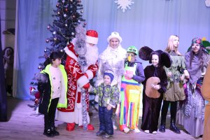 Новорічний серпантин