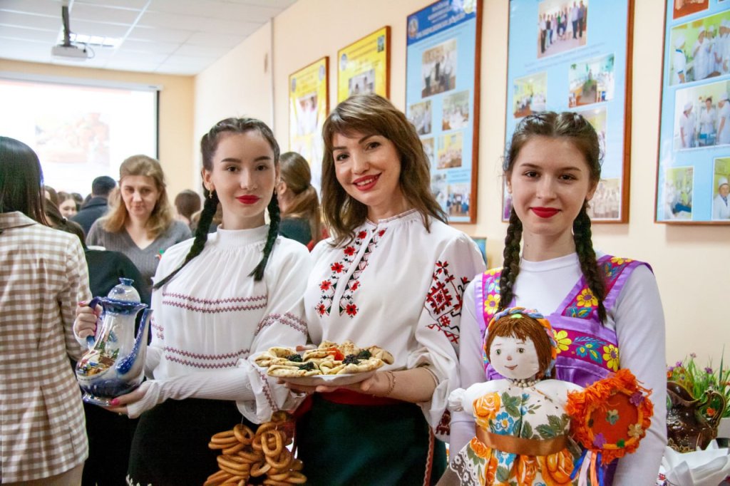 Зимонько, прощай!  Гуляй, Маснице!