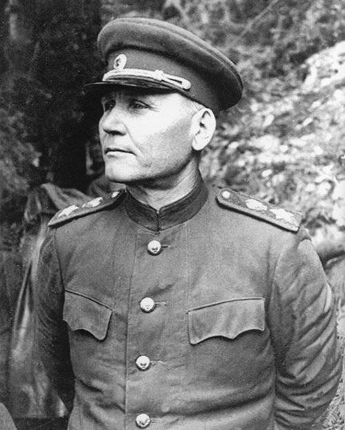 Приклад героїзму радянських воїнів