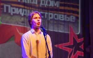 Минуло від війни так багато років, а її Вітчизна не забула