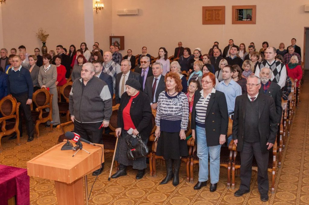 30 рокiв разом з республікою