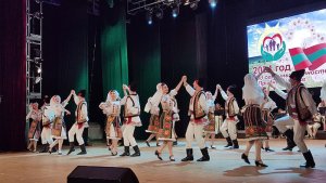 Любов і вірність – два крила сім’ї