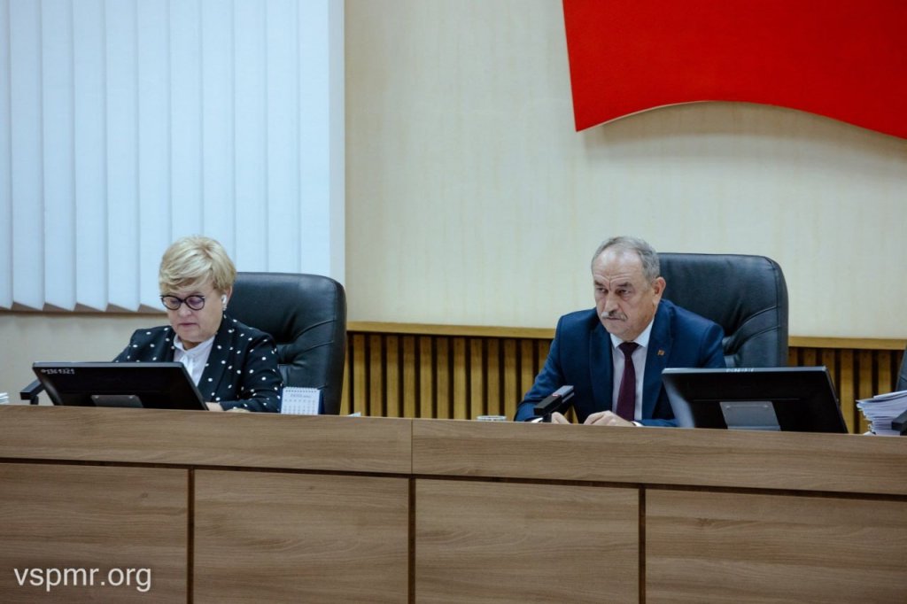 Законотворча діяльність народних обранців