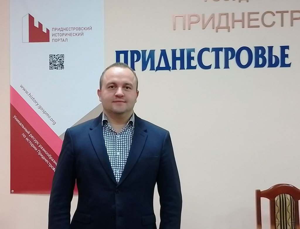 «Живі» гроші чи пластикова картка? Ось у чому питання…