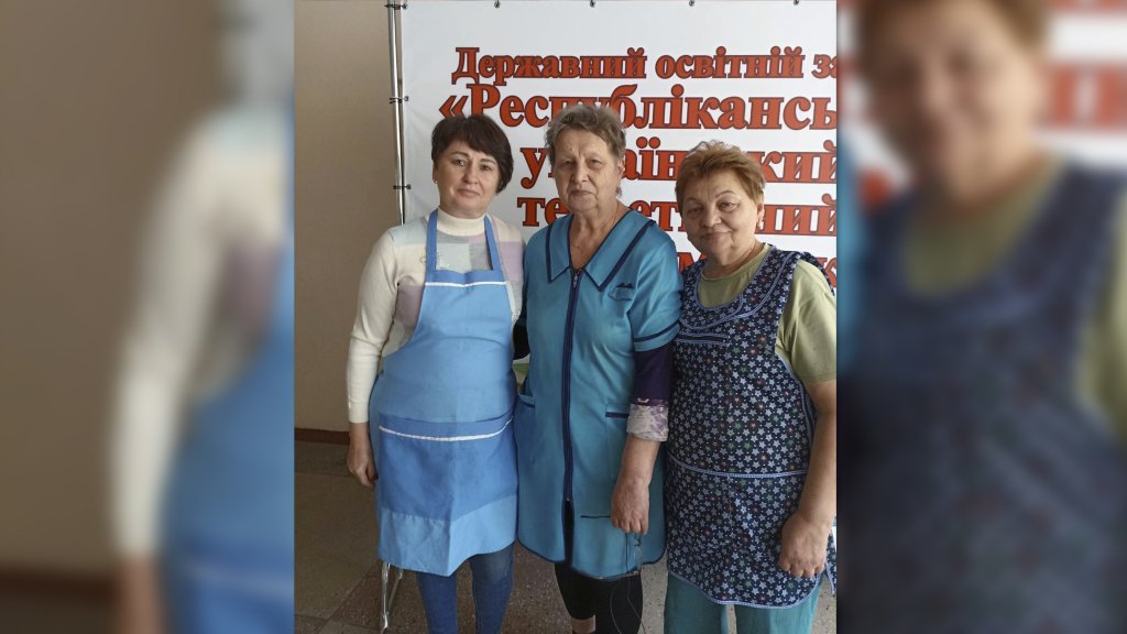 Дякуємо нашим кухарям…