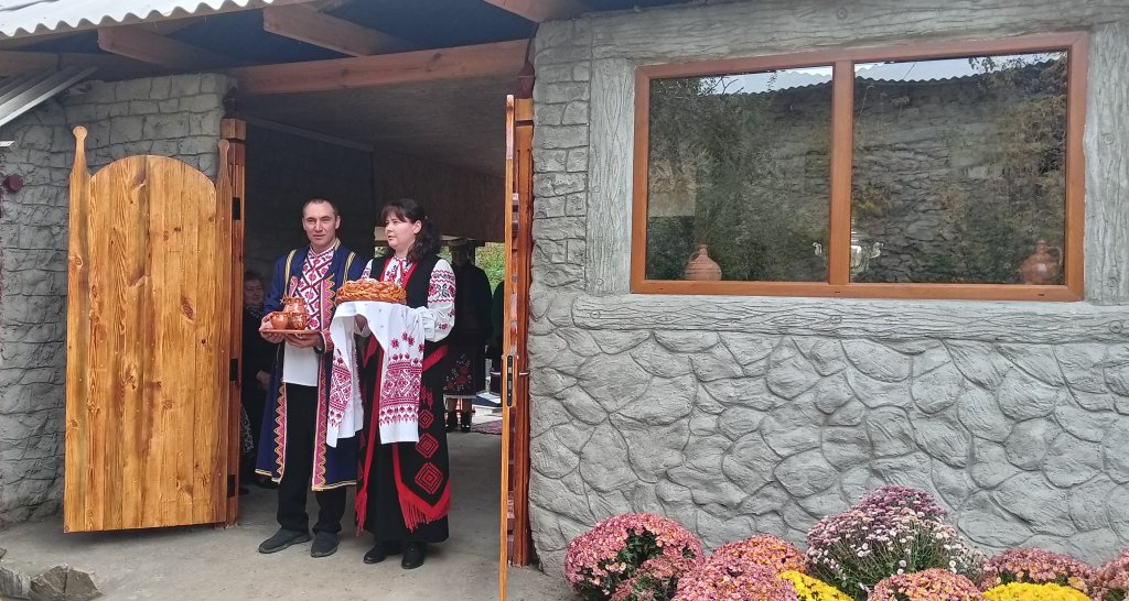 Запрошує в гості сім’я ЗУБКО