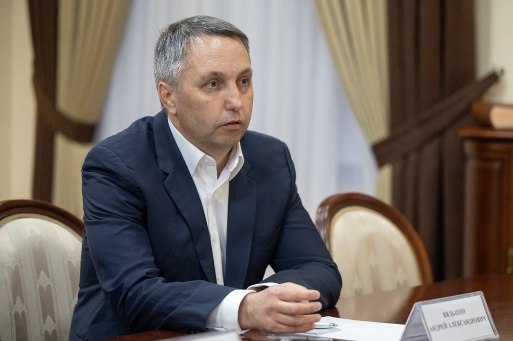 Тренер З ВЕЛИКОЇ ЛІТЕРИ