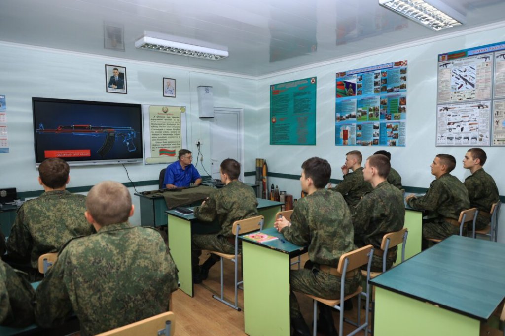 ТИРАСПОЛЬСЬКЕ СУВОРОВСЬКЕ ВІЙСЬКОВЕ УЧИЛИЩЕ