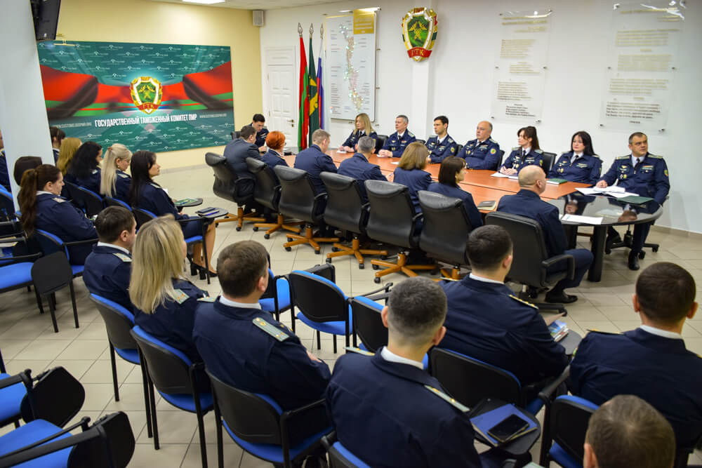 Підсумки діяльності митних органів