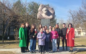 Мистецтво надихає на творчість