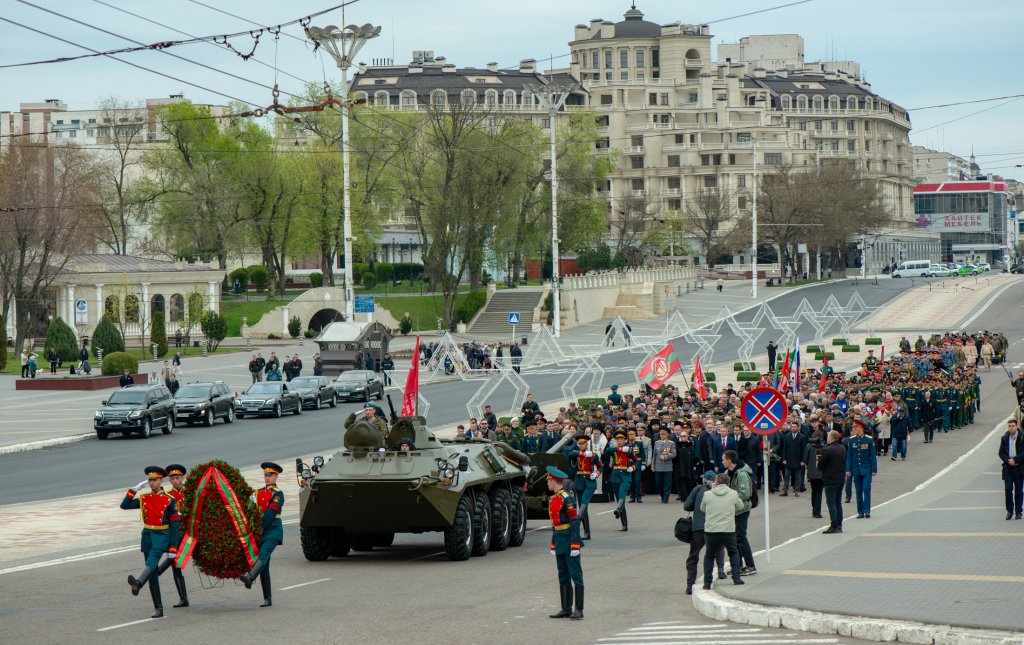 Ім’я твоє невідоме, ПОДВИГ ТВІЙ БЕЗСМЕРТНИЙ