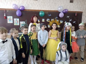 ЛУНАЄ В ШКОЛІ УКРАЇНСЬКЕ СЛОВО або Перші кроки до читання українською мовою