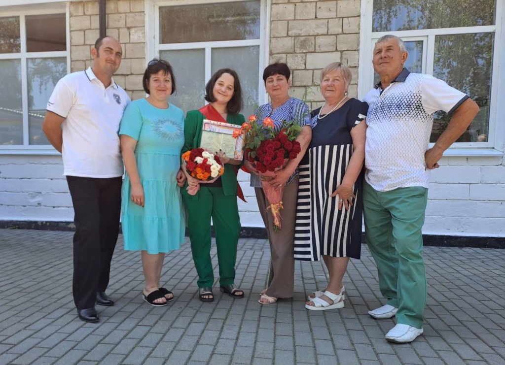 ПРАЦЬОВИТИЙ Рашків