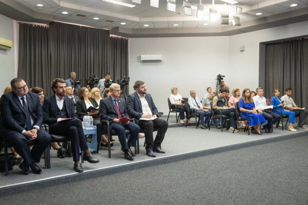 Відверто –  ПРО ГОЛОВНЕ
