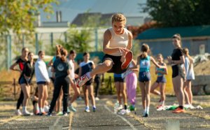Спортивне єднання молоді