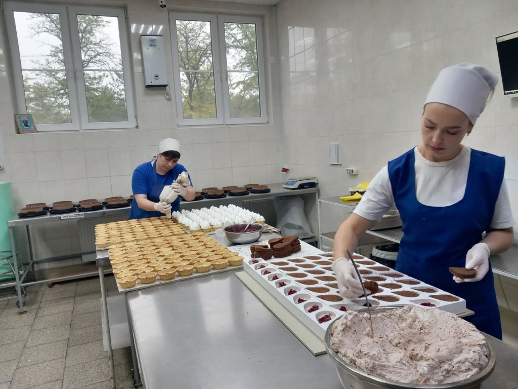 ТХК:  ФАБРИКА  СМАКУ