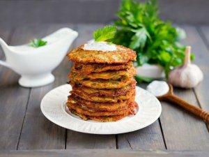 Млин меле водою, а людина живе їдою