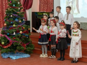 З Новим роком та  Різдвом Христовим!